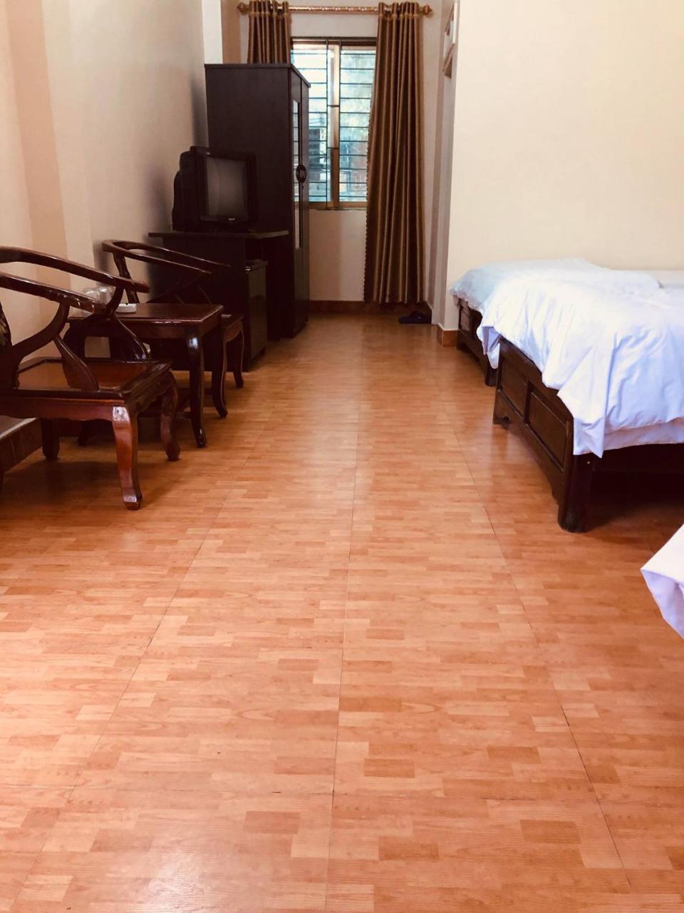 Hung Thinh Hotel Ban Gum Exteriér fotografie